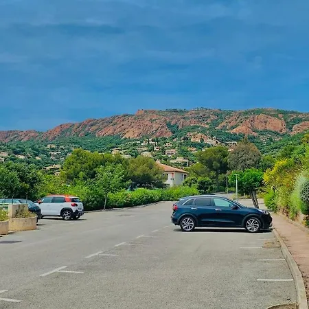 Superbe 6 Couchages Avec Terrasse - Clim - A Proximite De La Apartment Saint-Raphael (Var)